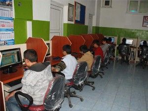 Meram'da internet evleri ilgi görüyor