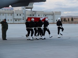 Şehit Polisin Cenazesi Konya’ya Getirildi