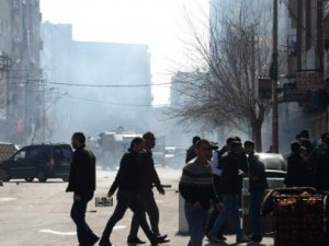 Diyarbakır'da olaylı Öcalan protestosu