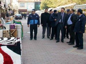 Beyşehir'de kaldırım işgalleri sorun oldu