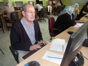 66 yaşında bilgisayar öğreniyor