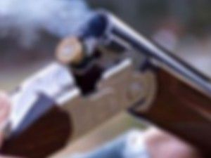 Tüfekle oynayan çocuk kazayla ablasını vurdu