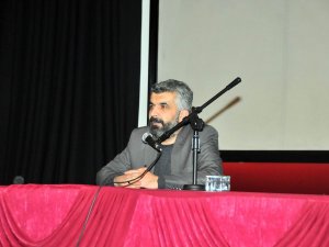 Ahmet Turgut Konferansına Yoğun İlgi