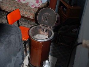 Karamanda sobadan 3 kişi zehirlendi