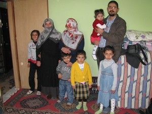 Van depremzedeleri Karatay Şefkat Evlerine yerleştirildi