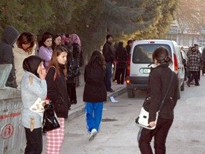 Konya'da kız öğrenci yurdunda yangın paniği