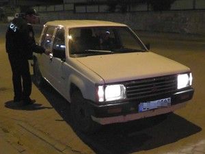 Polisle ehliyetsiz sürücü kovalamacası