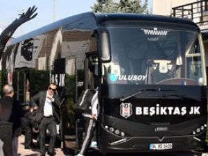 Beşiktaş, Tel Aviv maçı için İsrail'e gitti