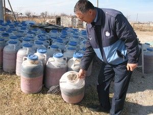 Meramda 6 ton bozuk salça imha edildi