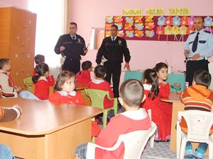 Kulu'da polisten öğrencilere trafik eğitimi