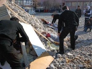 Sağlık ve Sivil Savunmadan afet tatbikatı