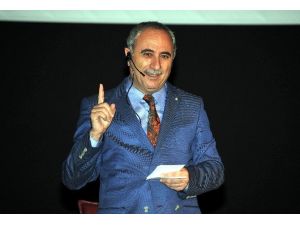 Prof. Dr. Nurullah Genç Üniversitelilerle Buluştu