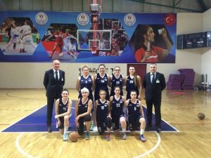 Kalp Krizi Geçiren Genç Basketbolcu Kız Hayatını Kaybetti