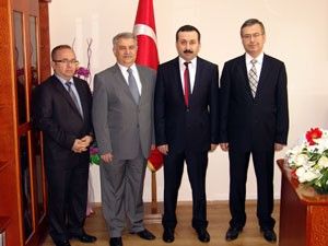 Şekerden Gökbele tebrik ziyareti