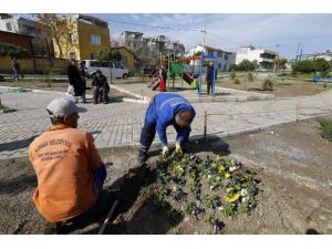 Konak’ın Parkları Çocukları Sevindiriyor