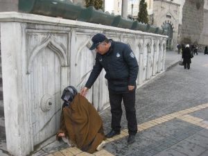 Büyükşehir Zabıtasından Dilenci Operasyonu