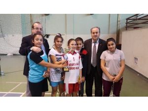 Kuzeykent Ortaokulu, Badminton İl Birincisi Oldu