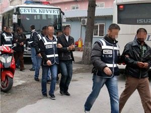 52 şüpheliden 20'si kadın 43 kişi tutuklandı