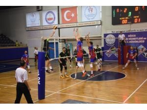 Düzce Belediyespor Galibiyetle Sonuçlandı