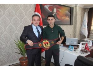 Kick Boks’ta Ağrı Rüzgarı Esti