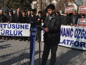 Zulmün karşısındayız