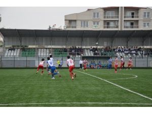 Futbolda Yarı Finale Çıkma Heyecanı Sona Erdi