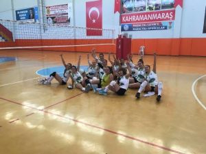 Msk Urfa Bayan Voleybol Takımı 3. Lige Yükseldi