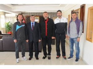 Niğde Belediyespor Teknik Direktörü Mustafa Ceviz Görevinden İstifa Etti