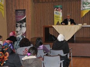 Konya'da Mevlana ve Kadına Bakışı semineri