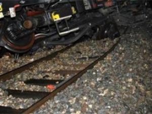 Sakarya'da yük treni raydan çıktı