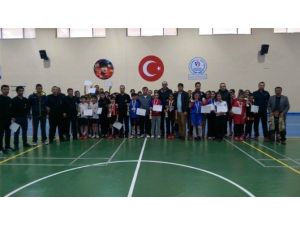 Okullar Arası Badminton Müsabakaları Sona Erdi