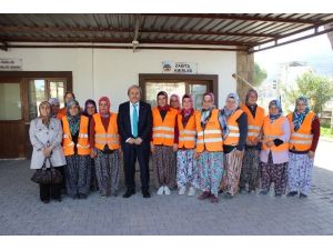 Başkan Şahin, Bayan Personellerin Dünya Kadınlar Gününü Kutladı