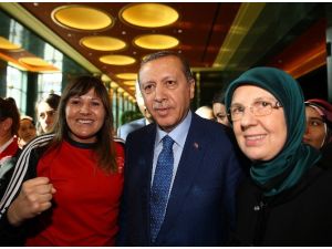 Cumhurbaşkanı Erdoğan, Bartın Üniversitesi Sporcusunu Tebrik Etti