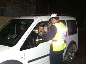 Kulu'da trafik ekipleri denetimlerini sürdürüyor