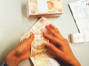 Vekil danışmanın maaşına yüzde 170 zam
