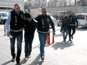 Motosikletli Kapkaççılar Yakalandı