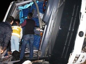 Denizli'deki kazada 38 öğrenci yaralandı