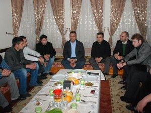 Mehmet Hançerli Karataylı gençlerle bir araya geldi