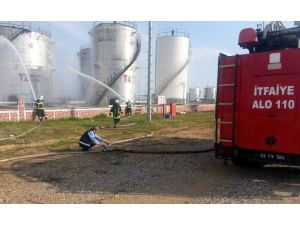 İtfaiye Ekipleri Yangın Tatbikatı Gerçekleştirdi