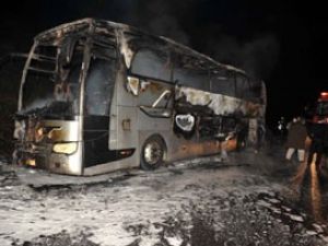 Otobüs alev alev yandı