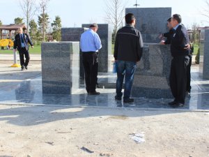 Havuzun deposuna düşen çocuk yaşam mücadelesi veriyor