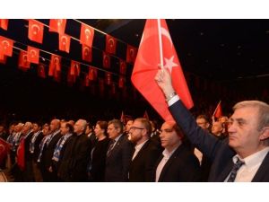 Dadaşlar’dan Teröre Bayraklı Protesto