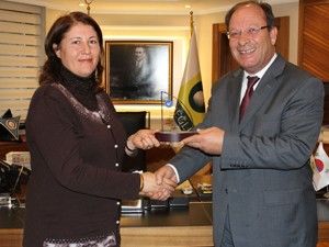 Ereğli Belediye Başkanı Oprukçu'ya plaket