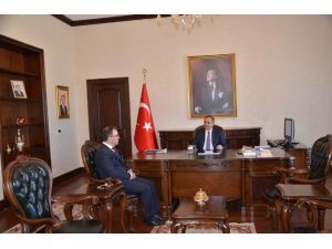 Vali Tapsız Yeni Nüfus Müdürü Ali Rıza Özcan’ı Kabul Etti