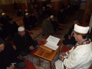 Daday’da Sabah Namazından Sonra Şehitlere Özel Program