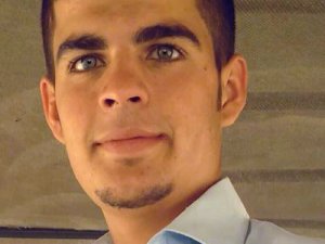 17 Yaşındaki Genç Kavgayı Ayırmak İsterken Ölmüş