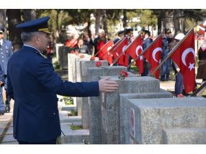 Çanakkale Şehitleri Hava Şehitliğinde Anıldı