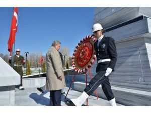 Şehitler, Erzincan Da Anıldı