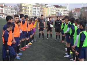 Ortaokullar Arası Ve Liseler Arası Futbol Turnuvası Tamamlandı