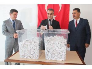 Elazığ’da, Fiş Toplayan Öğrencilere Çeşitli Hediyeler Verildi